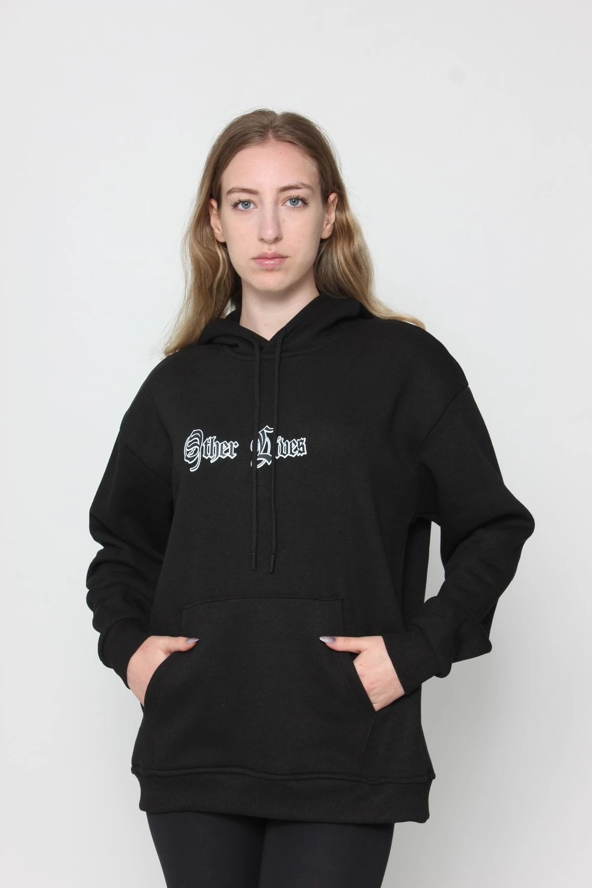 Kadın Oversize Baskılı Kapüşonlu Sweatshirt Si̇yah