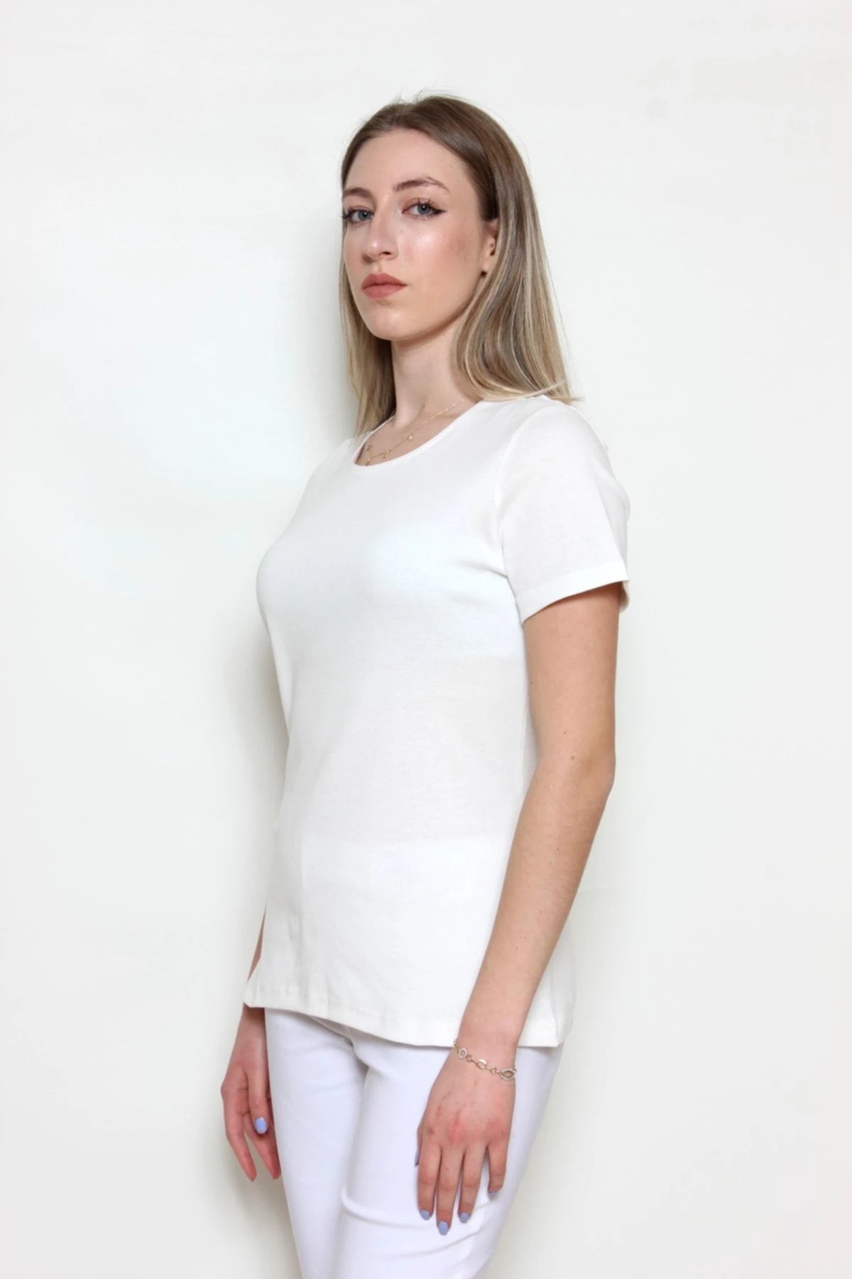 Kadın Basic T-shirt %100 Pamuk Ekru