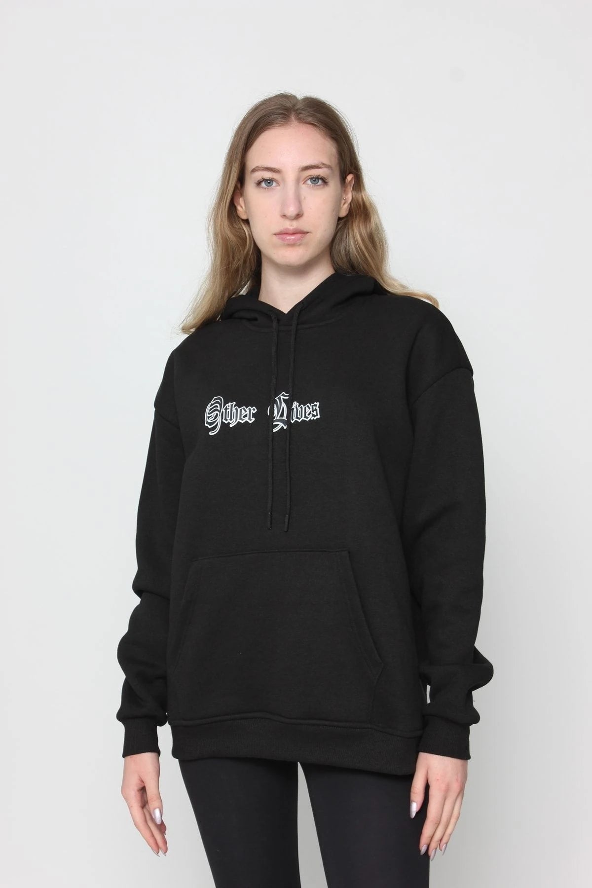 Kadın Oversize Baskılı Kapüşonlu Sweatshirt Si̇yah