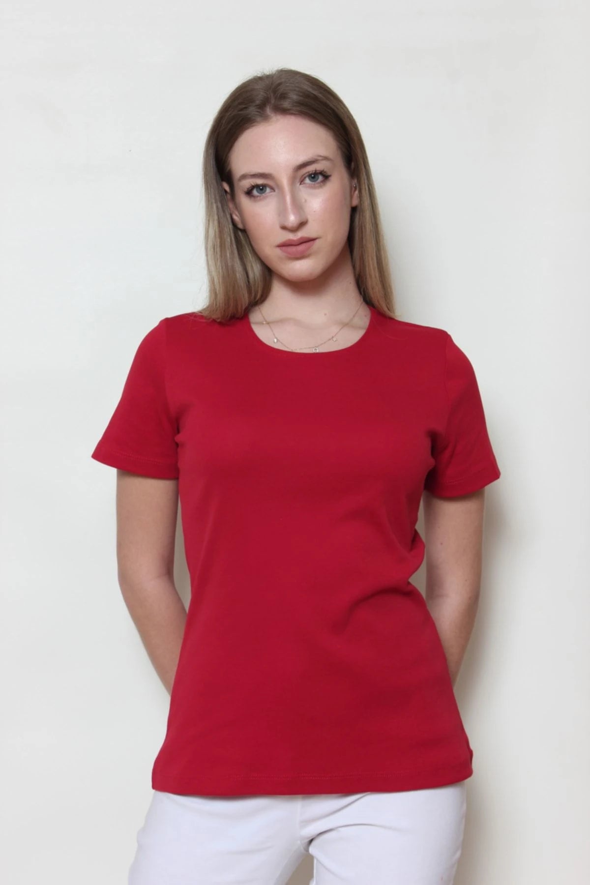 Kadın Basic T-shirt %100 Pamuk Kirmizi